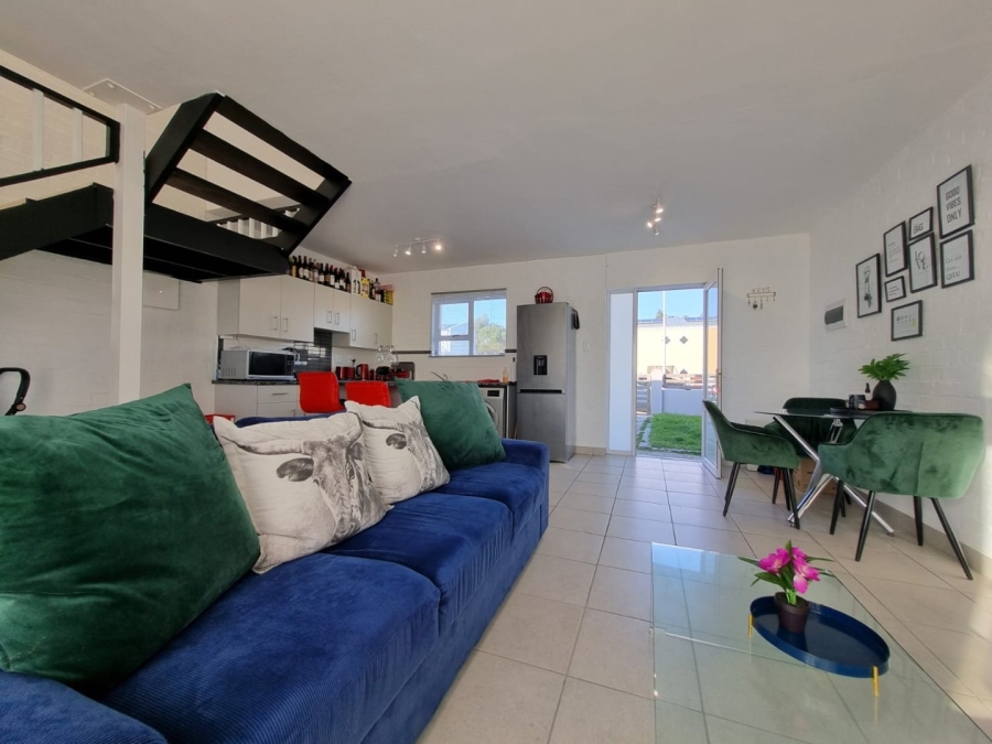 2 Bedroom Property for Sale in Parsonsvlei Eastern Cape